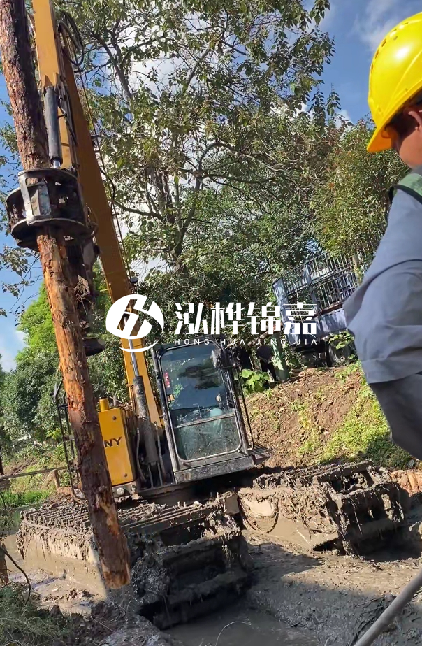 景德鎮(zhèn)河道清淤專業(yè)施工-狹窄河道挖機(jī)清理河道的方法？