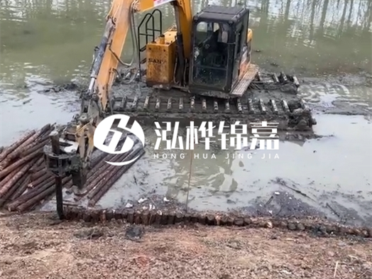 河道木材松木樁怎么選？河道工程用什么規(guī)格松木樁？
